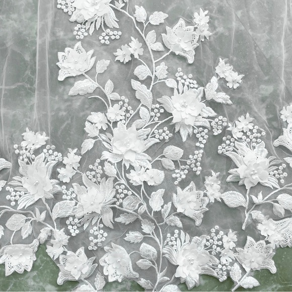 NEW WEDDING VEIL - Picture 3 of 3